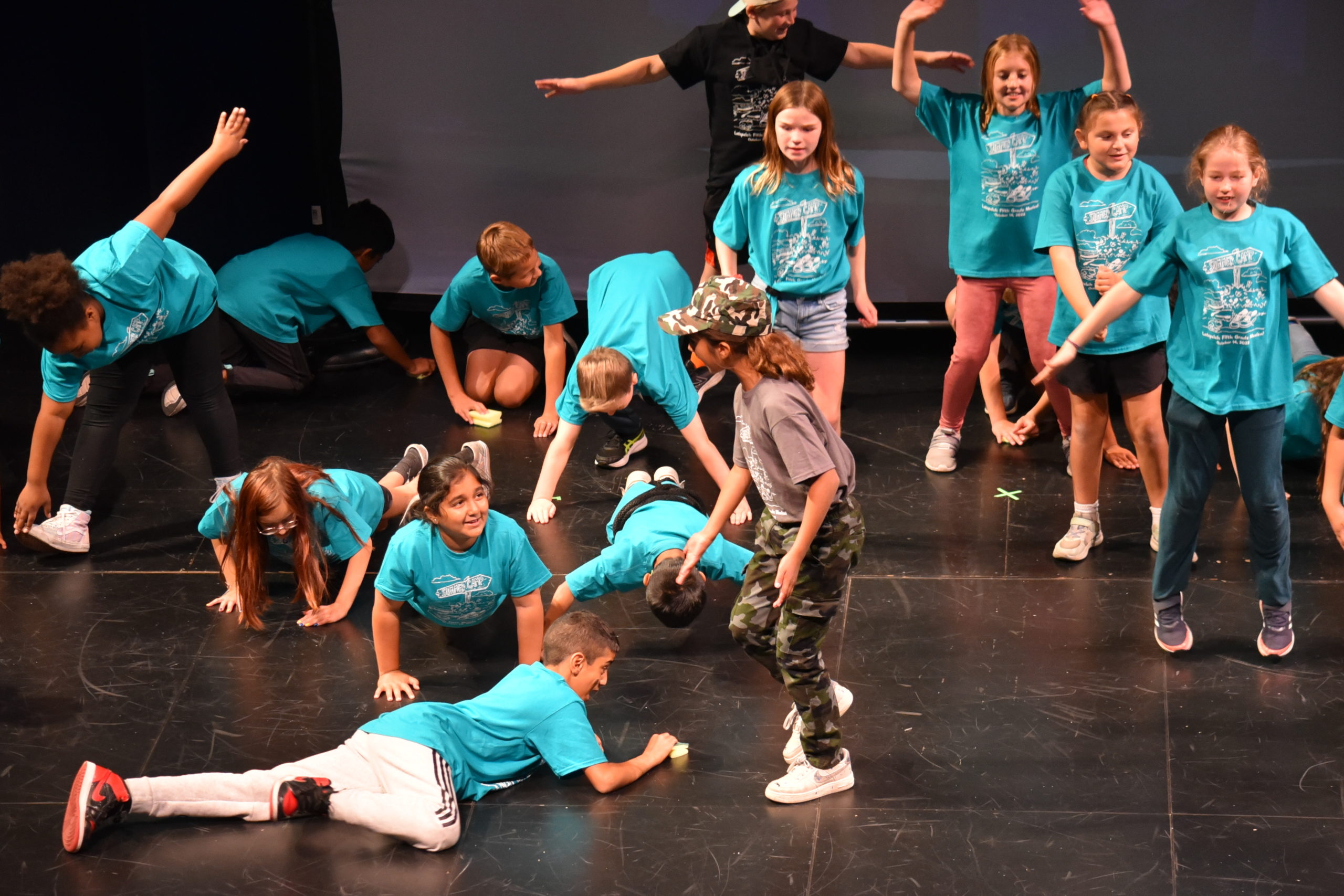 Arts – October 31, 2022 - The Buzz - Seven Hills School